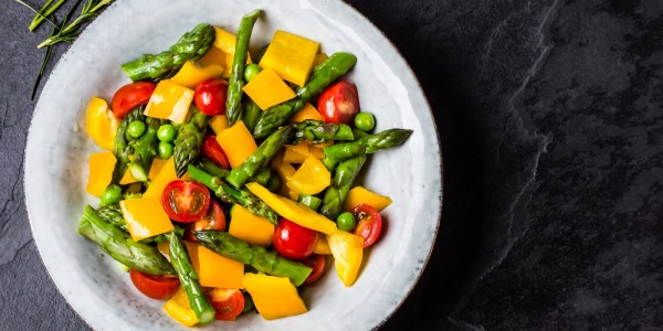 Asparagus, cherry tomatoes, yellow bell peppers