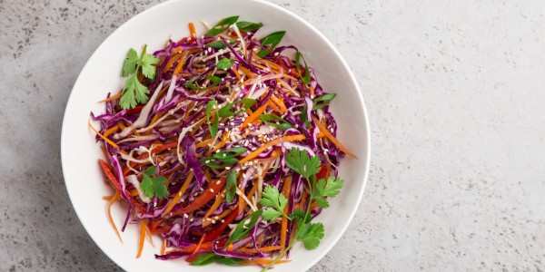 Red cabbage, carrots and bell peppers