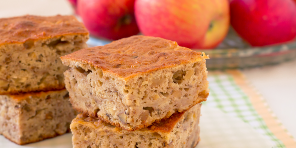 Whole wheat cake 100% & Raw apples