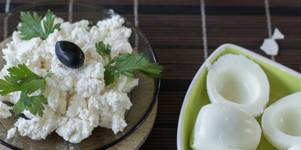 Chicken egg white (boiled) & Curd defatted, 3% fat